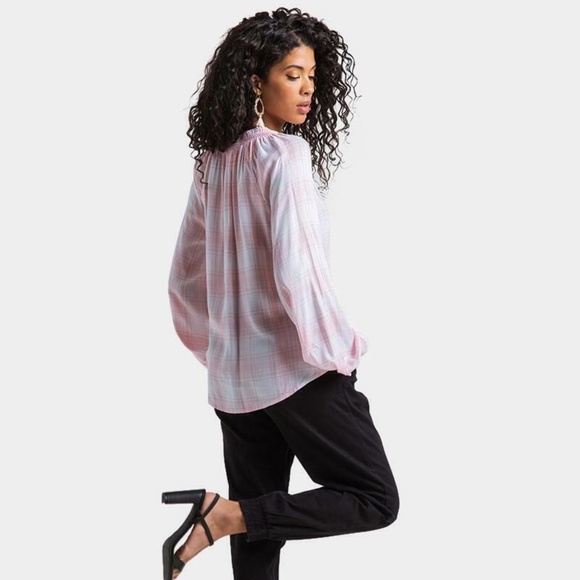 Francesca's Plaid Long Sleeve Blouse Pink/White Size XS - Picture 3 of 4